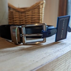 NWT Tommy Hilfiger Reversible Belt